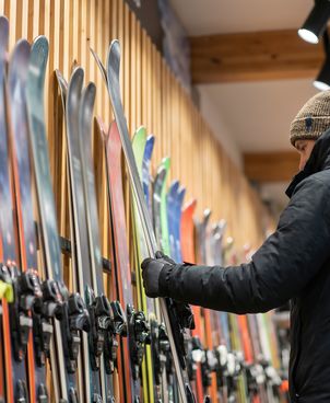 How to choose your ski or snowboard pack?
