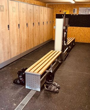Ski Storage Locker: store your skis with total peace of mind
